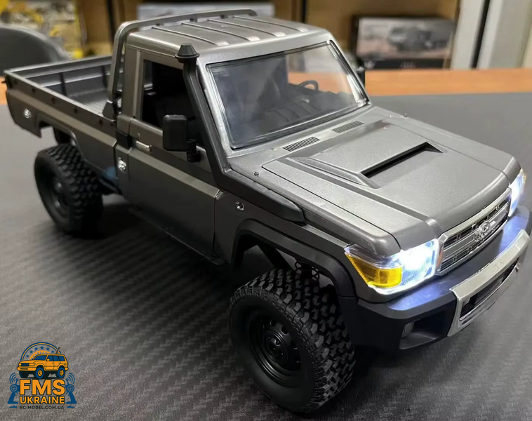 Машинка на радіокеруванні MN82 Toyota 1:12 GREY PRO MN82-G-PRO фото