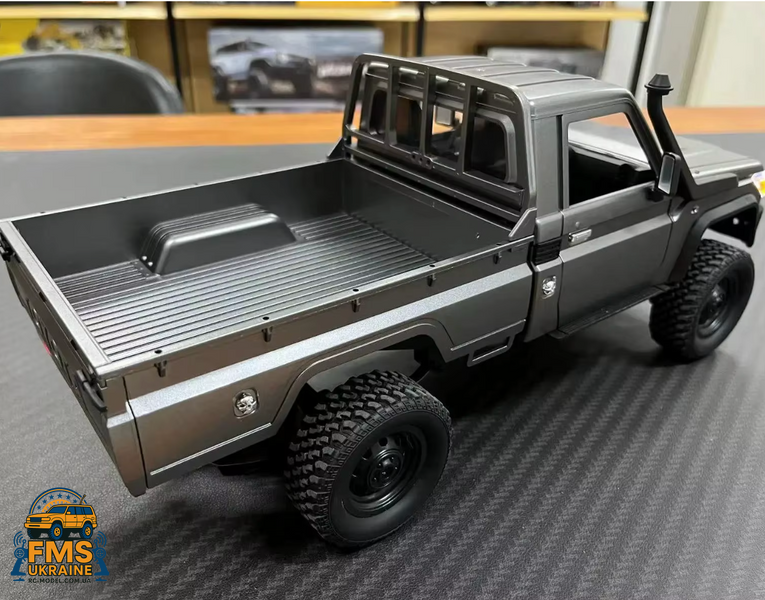 Машинка на радіокеруванні MN82 Toyota 1:12 GREY PRO MN82-G-PRO фото
