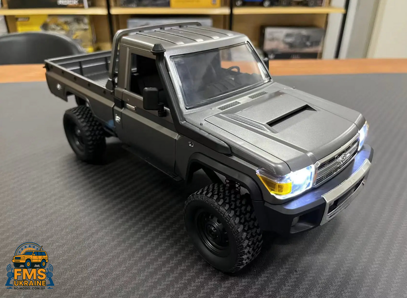 Машинка на радіокеруванні MN82 Toyota 1:12 GREY PRO MN82-G-PRO фото