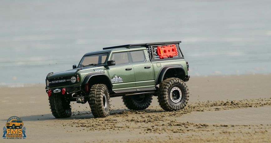 Машинка на радіокеруванні RGT 1:10 FORD BRONCO RC Rock Crawler RTR білий EX86150W фото