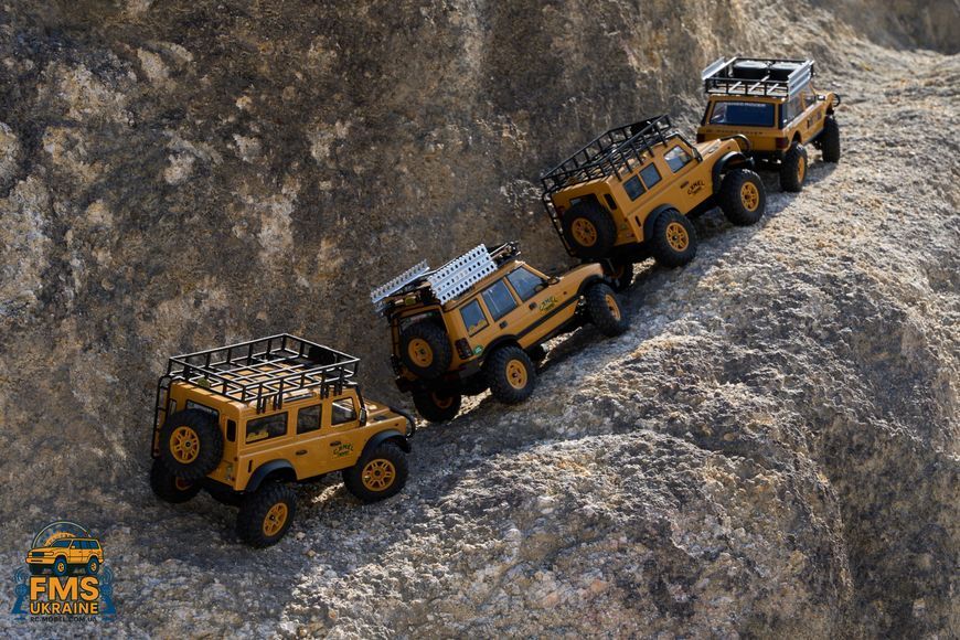 Машинка на радіокеруванні FMS 1:24 FCX24M Land Rover DISCOVERY Camel Trophy Edition RTR FMS12483RTRYL фото