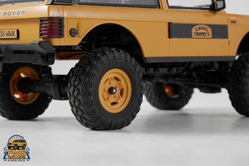 Машинка на радіокеруванні FMS 1:24 FCX24M Land Rover RANGE ROVER Camel Trophy Edition RTR FMS12481RTRYL фото