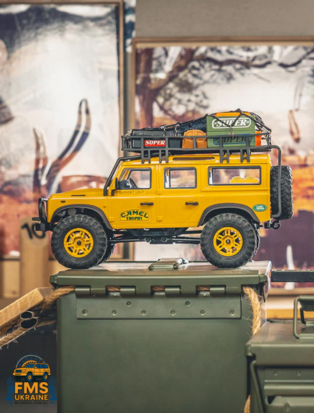 Машинка на радіокеруванні FMS 1:24 FCX24M Land Rover DEFENDER 110 Camel Trophy Edition RTR  FMS12482RTRYL фото