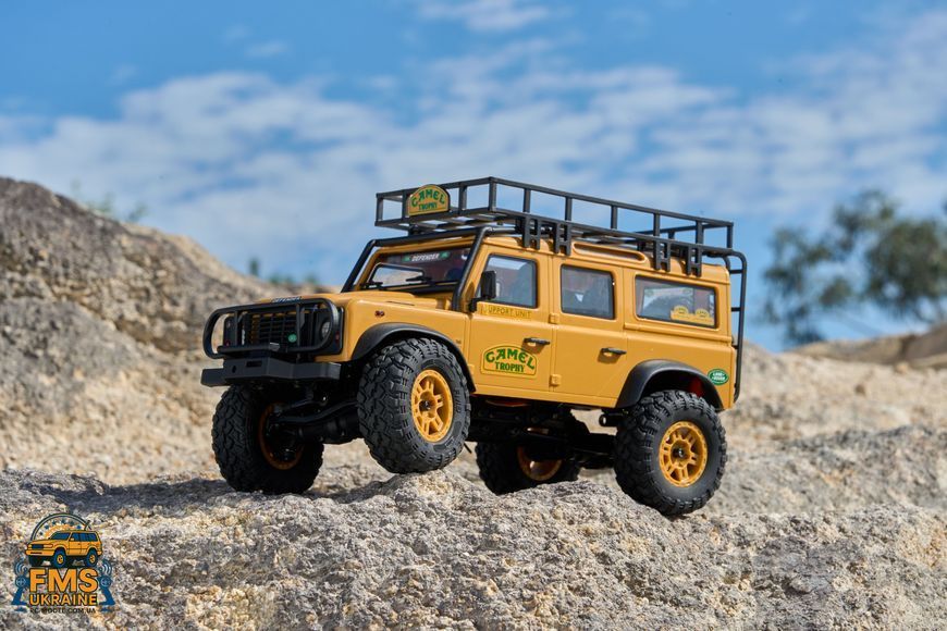 Машинка на радіокеруванні FMS 1:24 FCX24M Land Rover DEFENDER 110 Camel Trophy Edition RTR  FMS12482RTRYL фото