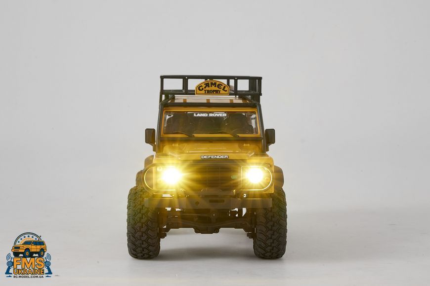 Машинка на радіокеруванні FMS 1:24 FCX24M Land Rover DEFENDER 90 Camel Trophy Edition RTR  FMS12491RTRYL фото
