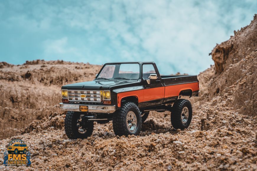 Машинка на радіокеруванні FMS 1:18&nbsp;Chevrolet K10 RTR&nbsp;BLACK чорний FMS11851RTRBK фото