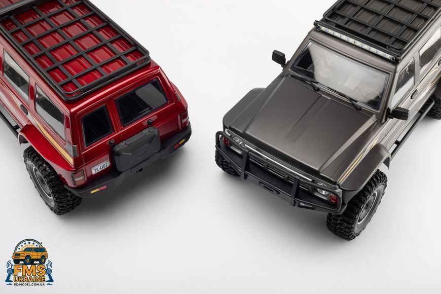 Машинка на радіокеруванні Nissan Patrol Y60 YIKONG YK4107Pro 1:10 4WD RTR Brushless RC Crawler сірий + акумулятор 2S lipo 5000+ mAh в комплекті YK4107Pro GREY фото