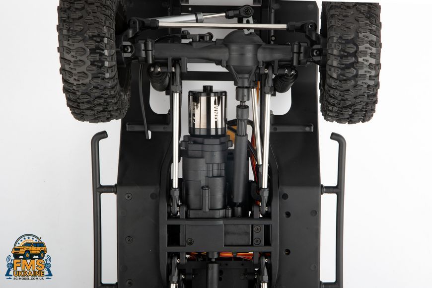 Машинка на радіокеруванні Nissan Patrol Y60 YIKONG YK4107Pro 1:10 4WD RTR Brushless RC Crawler сірий + акумулятор 2S lipo 5000+ mAh в комплекті YK4107Pro GREY фото