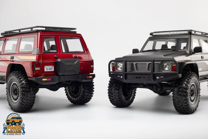 Машинка на радіокеруванні Nissan Patrol Y60 YIKONG YK4107Pro 1:10 4WD RTR Brushless RC Crawler сірий + акумулятор 2S lipo 5000+ mAh в комплекті YK4107Pro GREY фото
