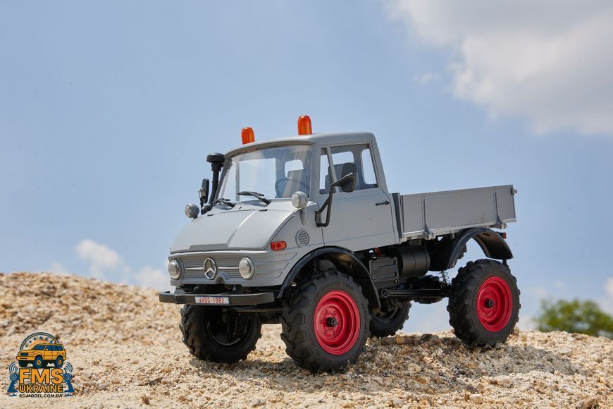 Машинка на радіокеруванні FMS 1:24 FCX24 MERCEDES-BENZ UNIMOG 421 RTR Сірий FMS12405RTRGY фото