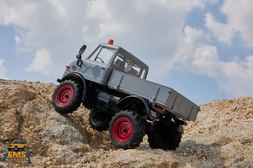 Машинка на радіокеруванні FMS 1:24 FCX24 MERCEDES-BENZ UNIMOG 421 RTR Сірий FMS12405RTRGY фото